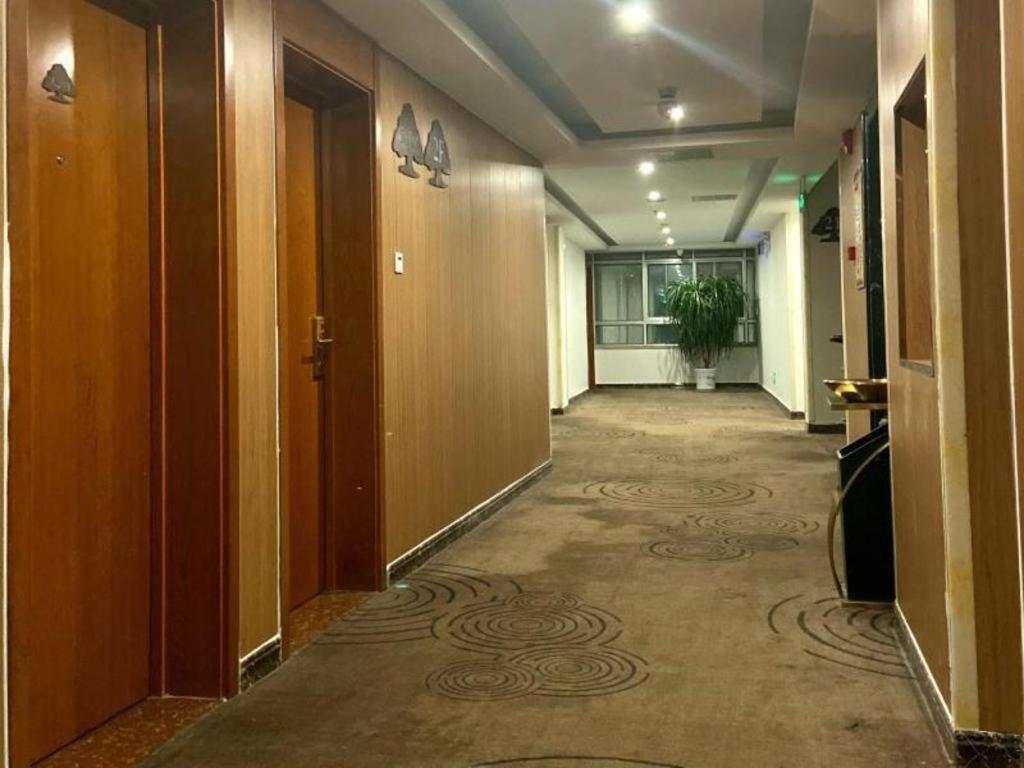 Greentree Inn Shandong Linxi Pingyi Mengyang Road Express Hotel Екстер'єр фото